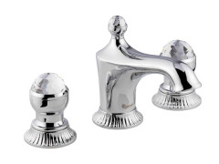 Emmevi The One, смеситель для раковины на 3 отверстия. Металлические ручки + прозрачные кристаллы, цвет хром
