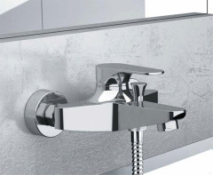 Смеситель для ванны Remer Class Line L02