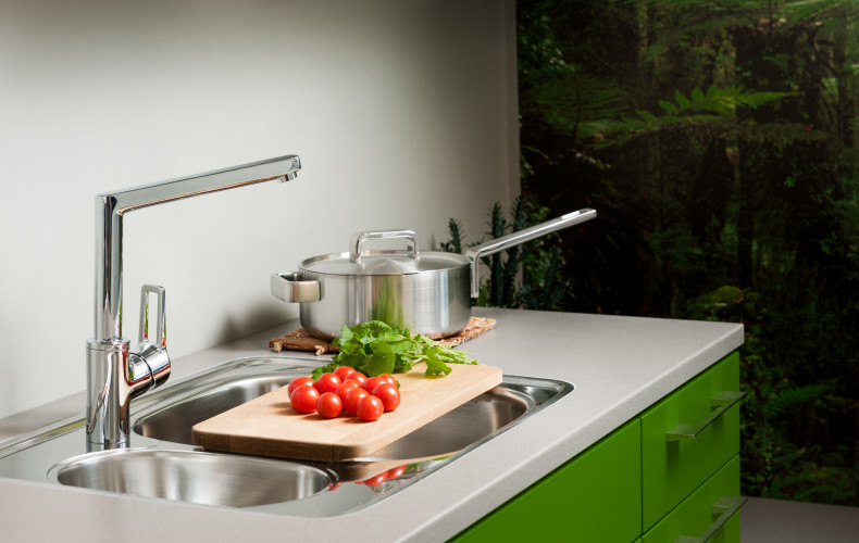 Смеситель для кухонной мойки Oras Twista Керамический картридж, цвет (3838BF)