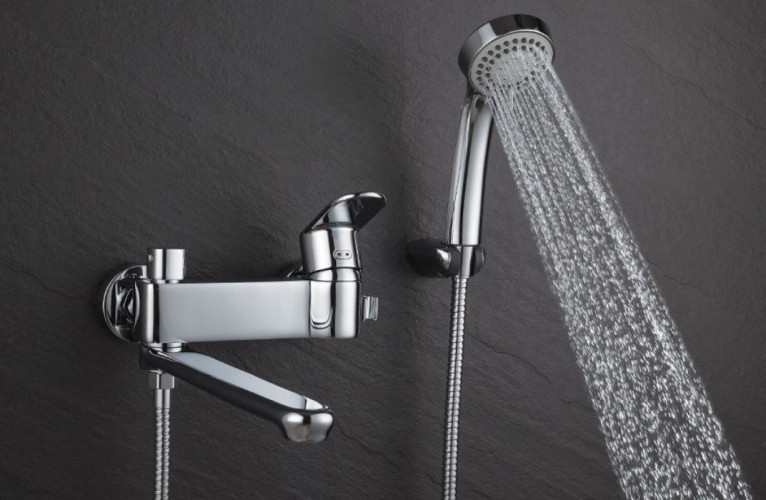 Смеситель для ванны D&K Rhein DA1313301, хром