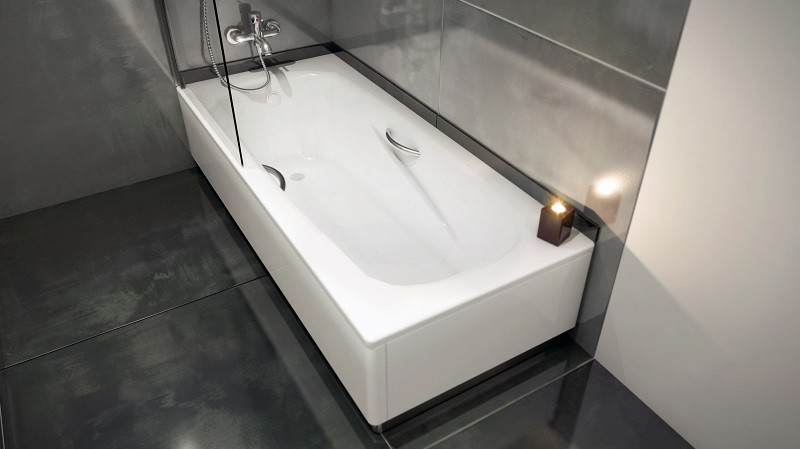 Ванна стальная BLB Universal Anatomica HG 150х75, белая, c отверстиями для ручек