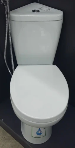 Унитаз напольный угловой Serel FRIENDLY с сиденьем микролифт (унитаз+бачок+сливной механизм+сиденье) 6706+6724+150400400003+223AF