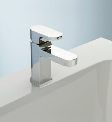 Смеситель для раковины Ravak CHROME Керамический картридж со сливным гарнитуром (X070053)