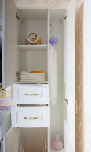 Шкаф пенал Бриклаер Анна 52 4627125411410 с бельевой корзиной Белый глянцевый