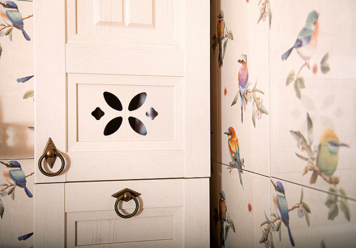 Шкаф пенал Бриклаер Кантри 35 4627125413650 с бельевой корзиной Бежевый дуб прованс