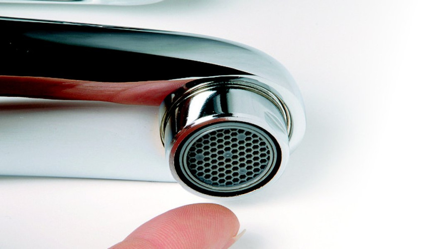 Смеситель для умывальника настенный SN 041.00/150