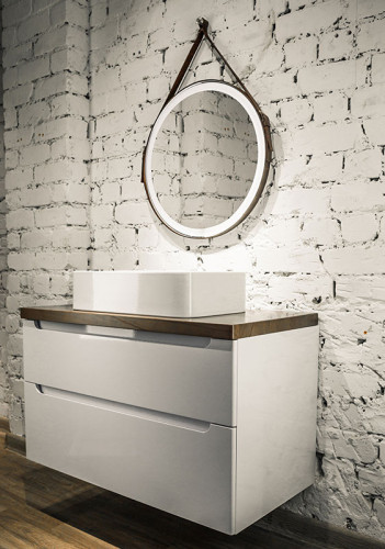 Kapitan light D610 (бесконтактный сенсор, коричневая кожа)  зеркало