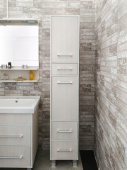 Шкаф пенал Бриклаер Чили 35 4627125414978 с бельевой корзиной Светлая лиственница