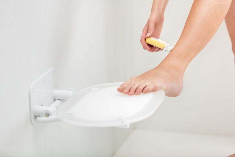 Унивеpсальное сиденье для душа CHROME CLEAR/WHITE (B8F0000028)